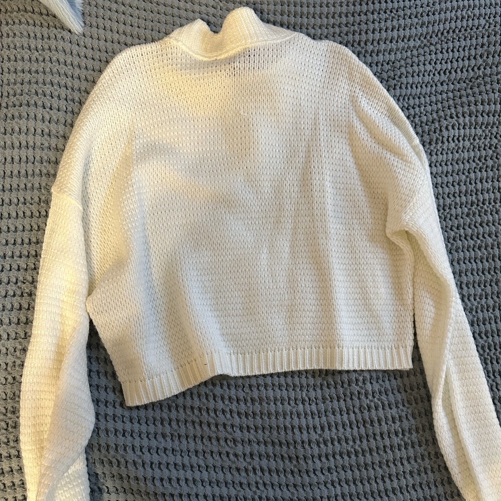 White cropped Turtleneck
